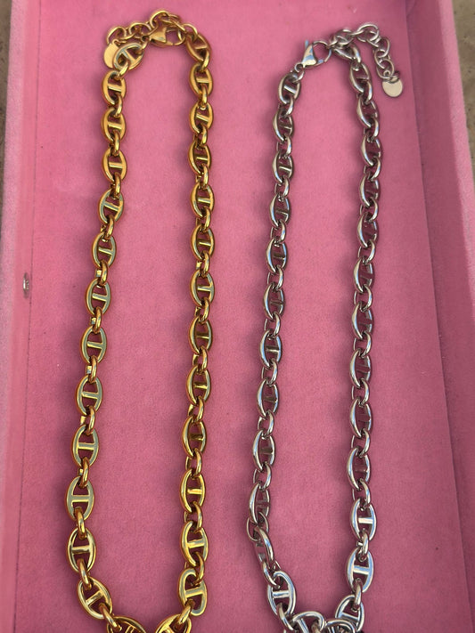 Collana ameli